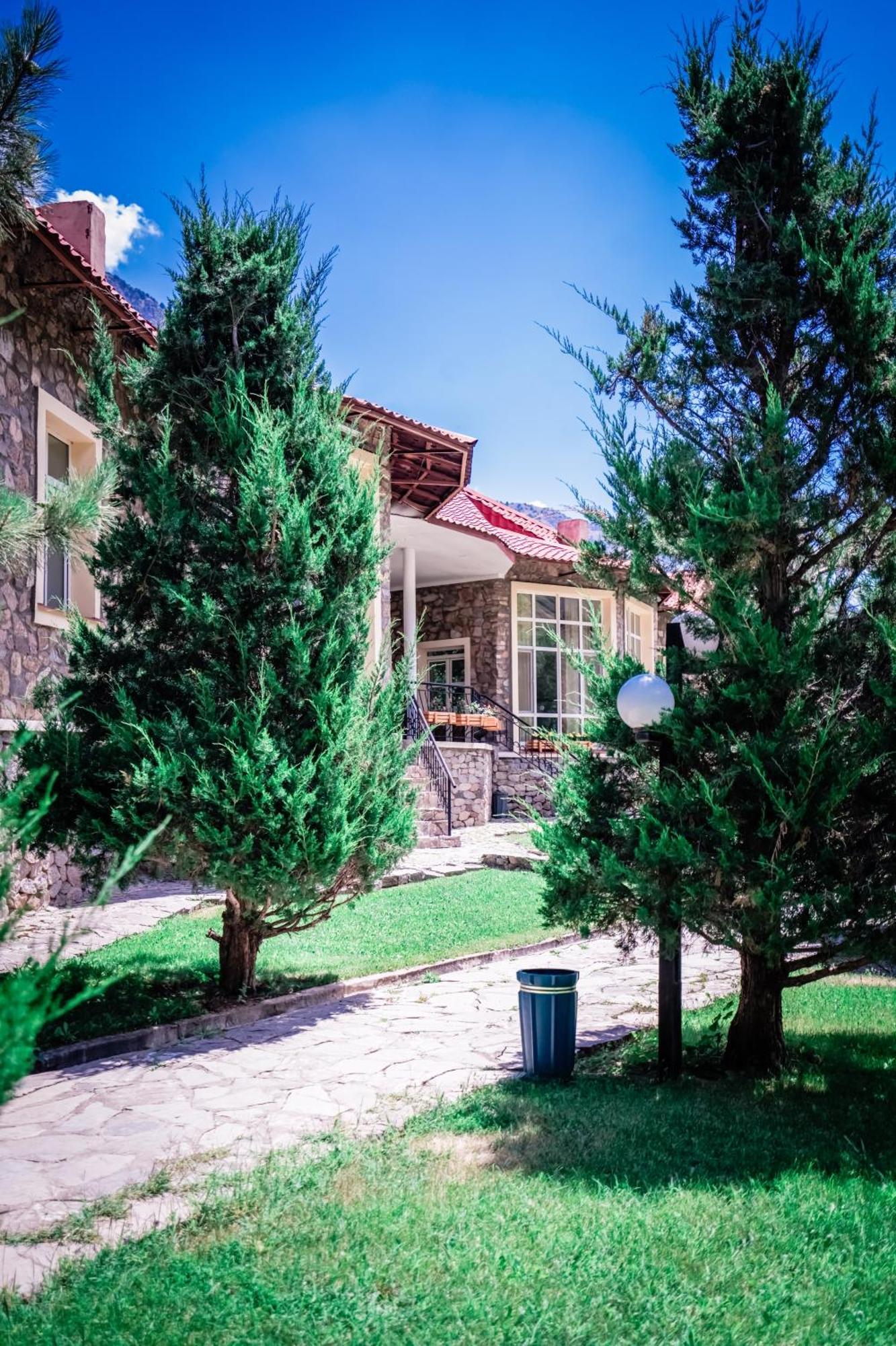 Chatcal Mountains Resort Burchmulla Exterior foto