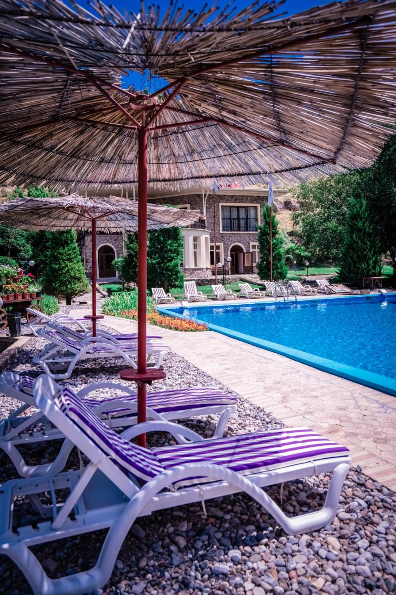 Chatcal Mountains Resort Burchmulla Exterior foto